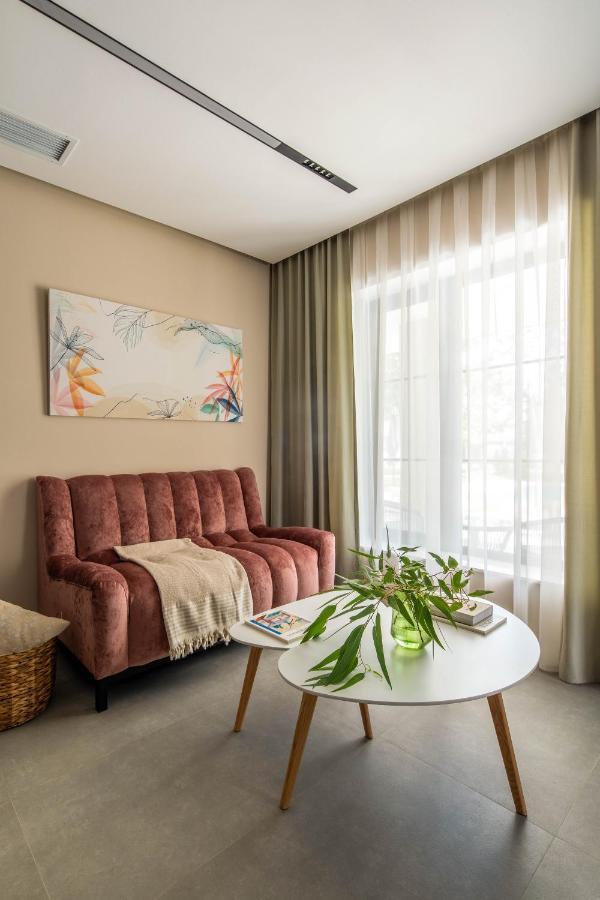 Lazy Seal Holiday Cottages Nabran Muqtedir Bagian luar foto